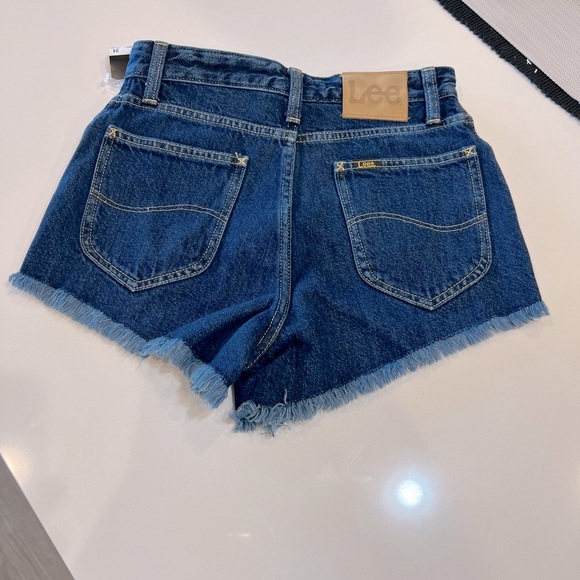 Lee Jeans Women's Vintage Modern Cut Off Shorts - Blue - Mini Shorts - Picture 2 of 9